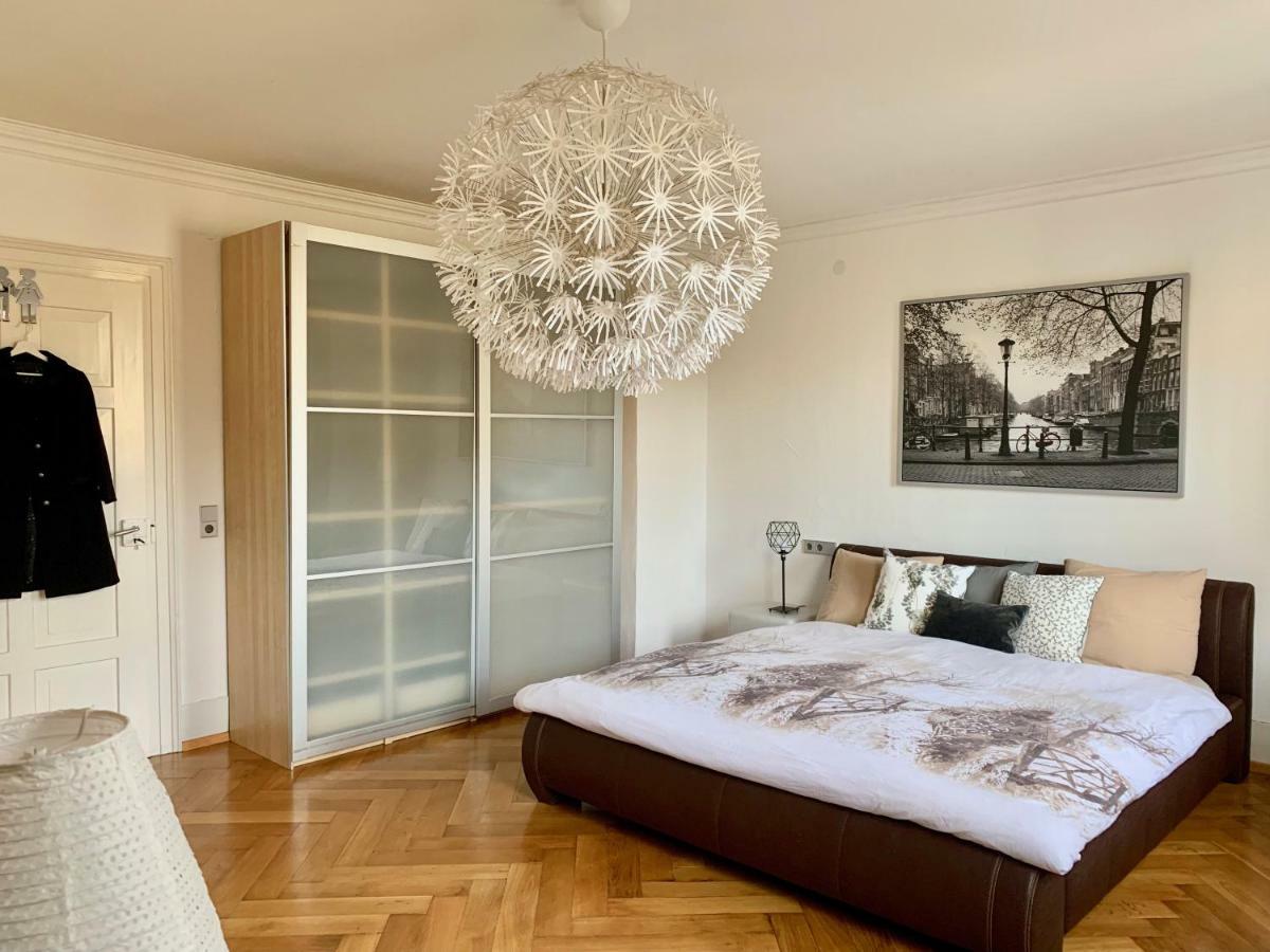 Deluxe Business City Apartments Metzingen Villa Landenberger 외부 사진